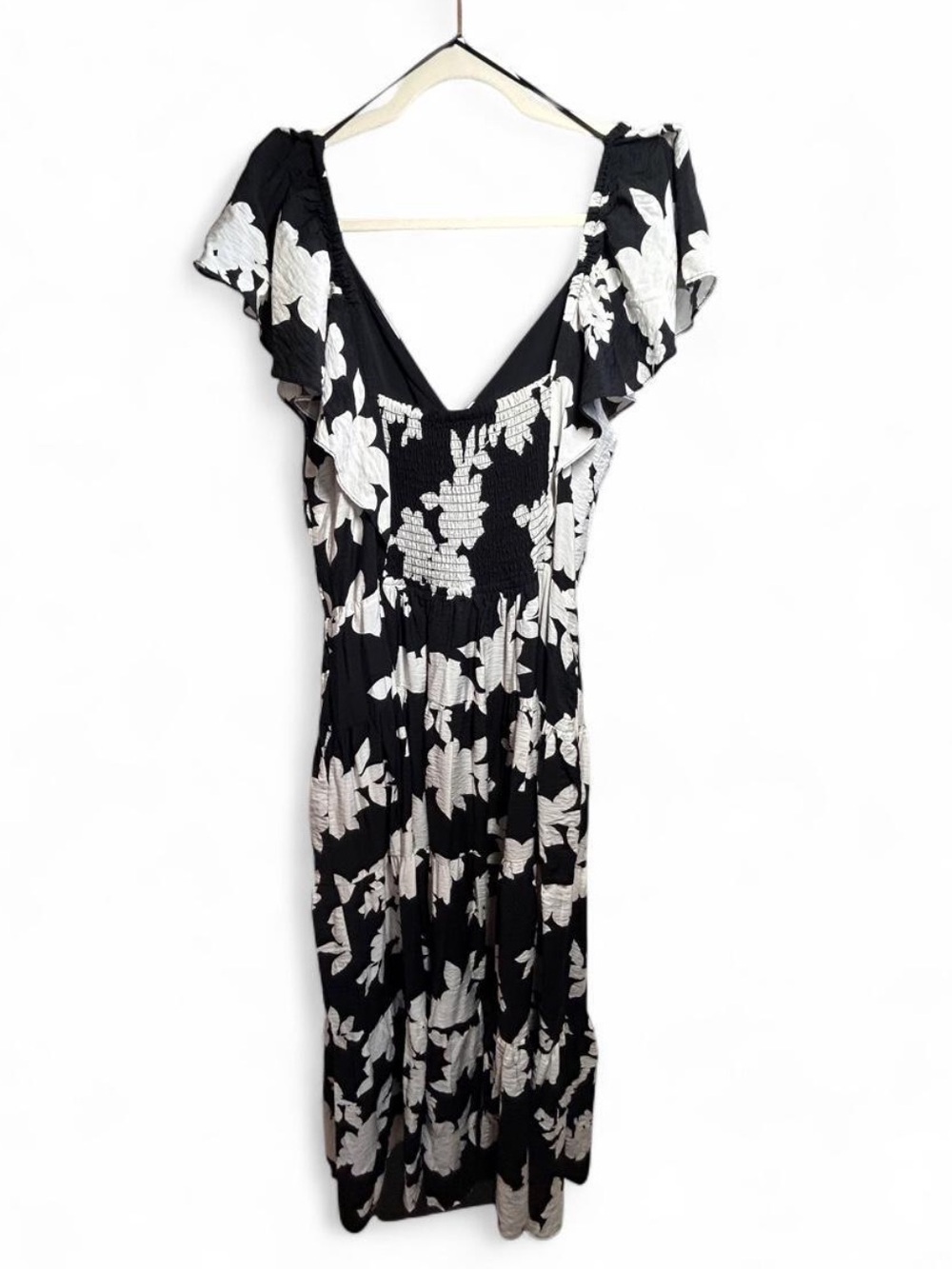 Rachel Zoe Black & Cream Floral V-Neck Midi Dress - Picture 7 of 8
